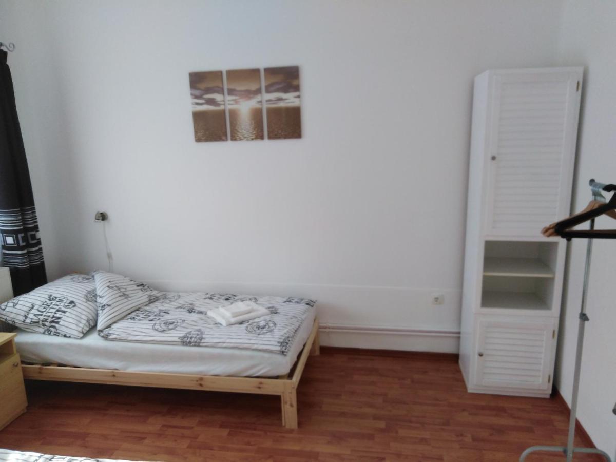 Arinza Apartman Vendeghaz Мезйокйовешд Екстер'єр фото