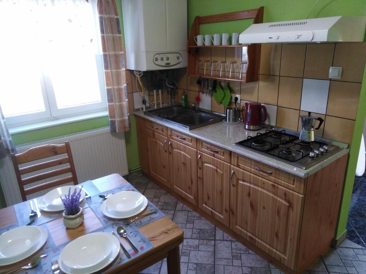 Arinza Apartman Vendeghaz Мезйокйовешд Екстер'єр фото