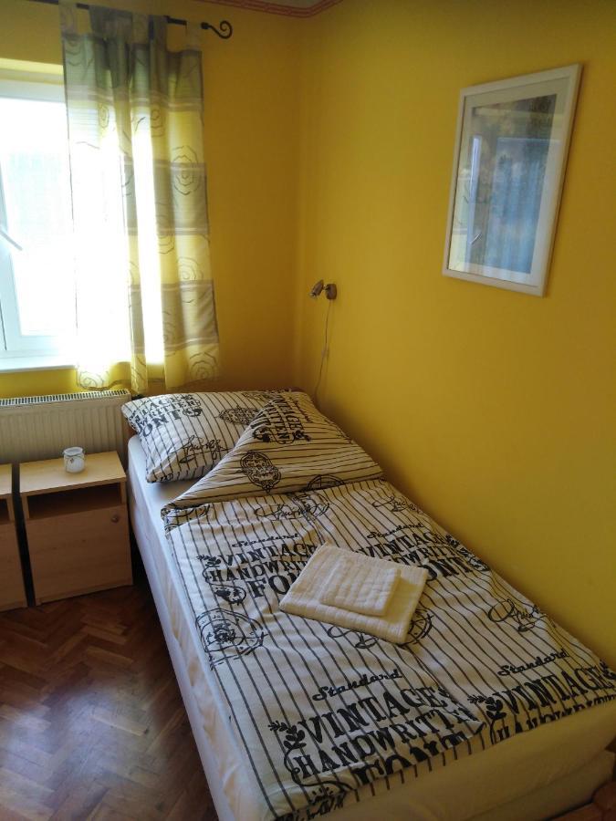 Arinza Apartman Vendeghaz Мезйокйовешд Екстер'єр фото