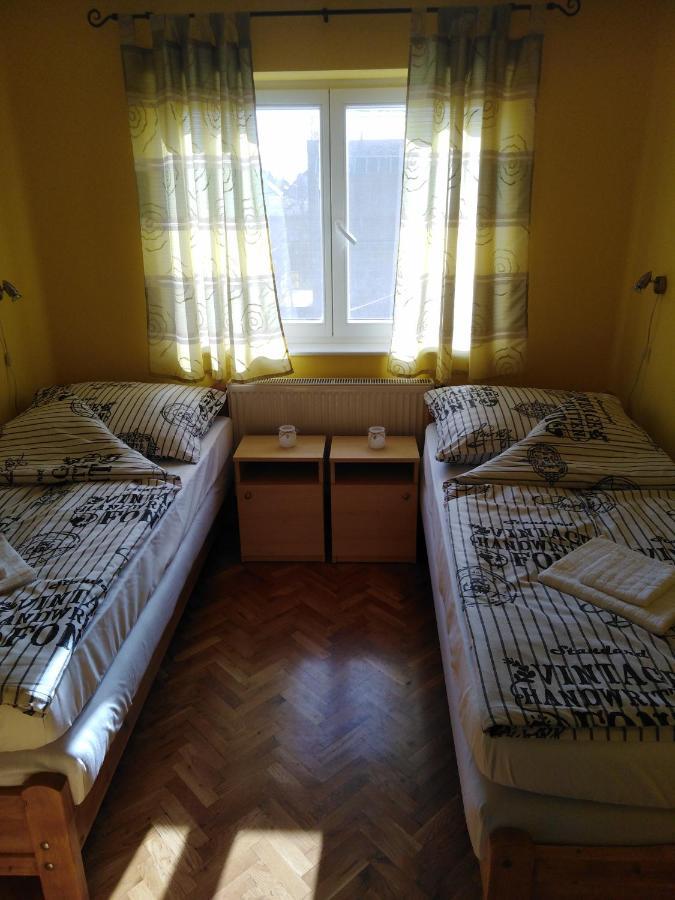 Arinza Apartman Vendeghaz Мезйокйовешд Екстер'єр фото